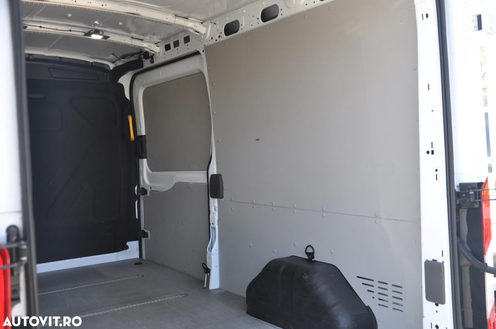 Ford Transit L3H2 Van Automat - 9