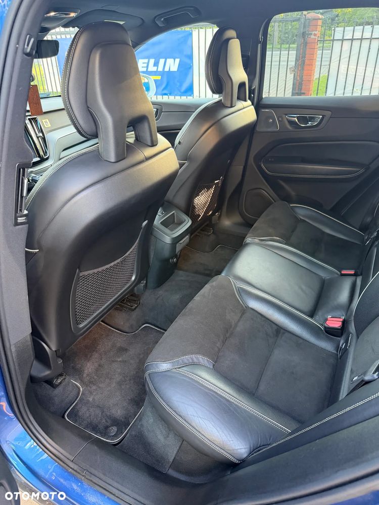 Volvo XC 60 D4 AWD R-Design - 10
