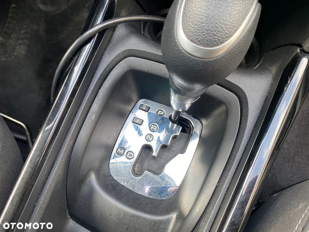 Peugeot 2008 1.2 Pure Tech Active S&S EAT6 - 7