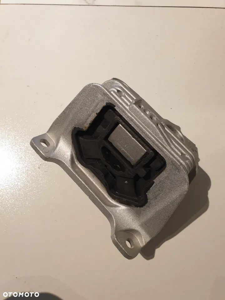 Poduszka łapa silnika oryginalna Master 2,3 DCi prawa strona - 3