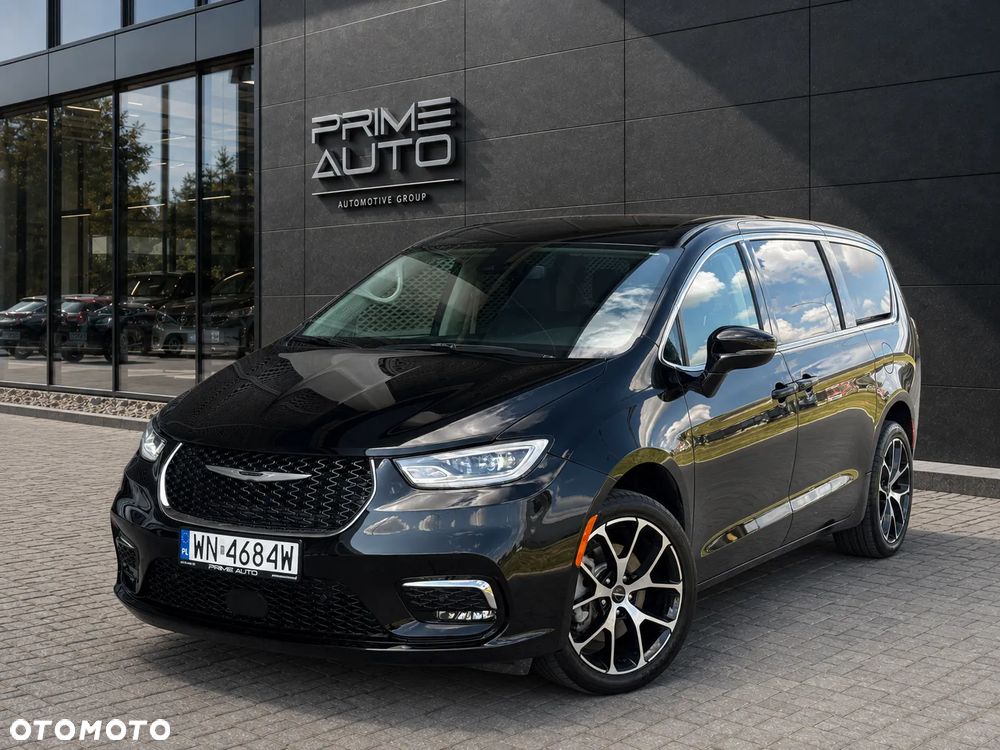 Chrysler Pacifica - 4