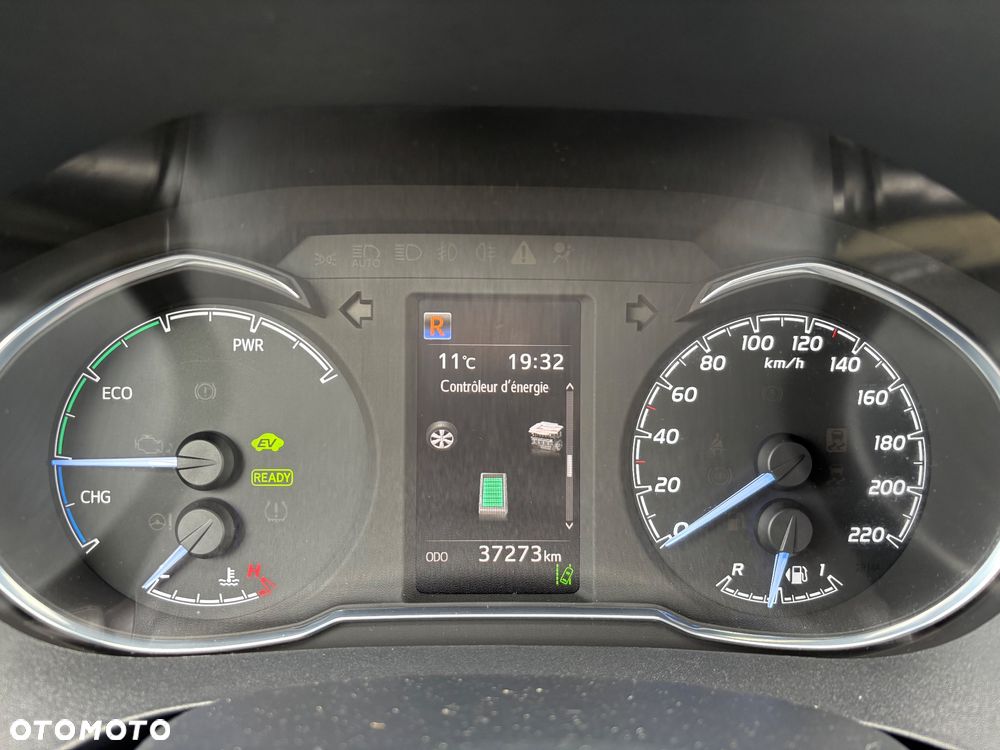 Toyota Yaris Hybrid 100 GR Sport - 29