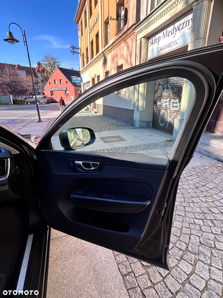 Volvo XC 60 B5 D AWD Momentum Pro - 14