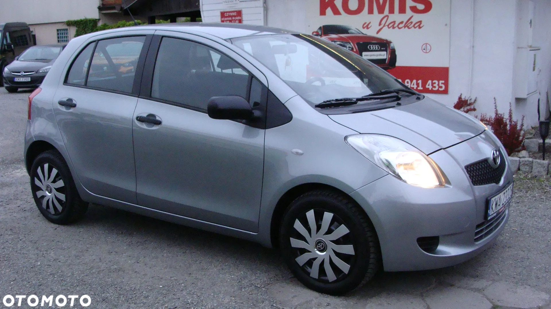 Toyota Yaris 1.3 VVT-i Luna - 6
