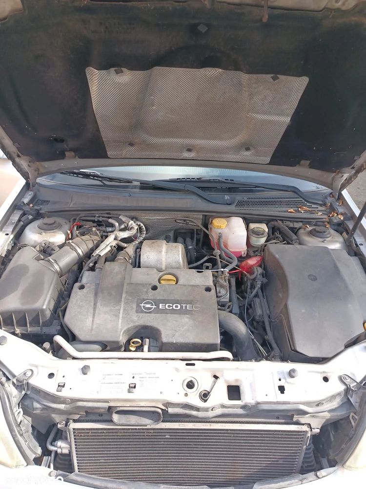 Opel Vectra GTS 2.2 DTI ActiveSelect - 10