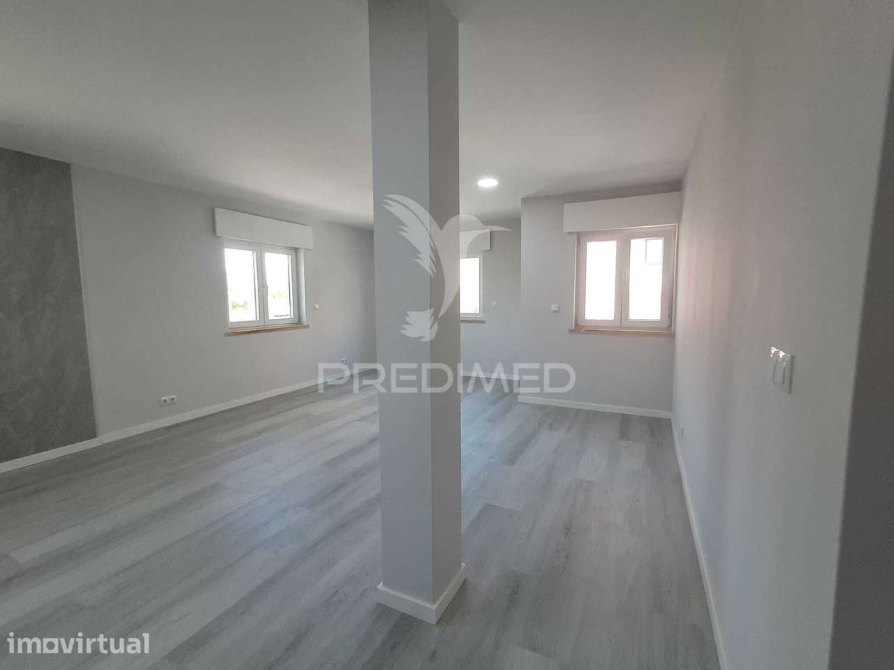 Excelente apartamento T2 renovado em Corroios - Grande imagem: 4/22