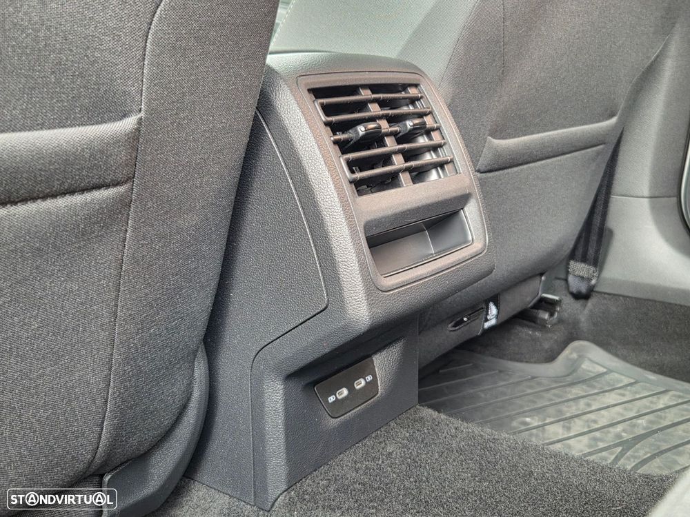 VW Golf Variant 2.0 TDi - 42