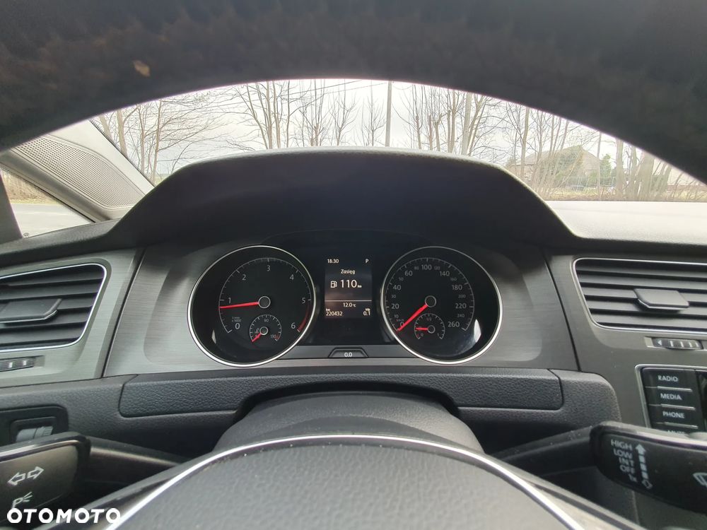 Volkswagen Golf 1.6 TDI BlueMotion Technology DSG Comfortline - 14