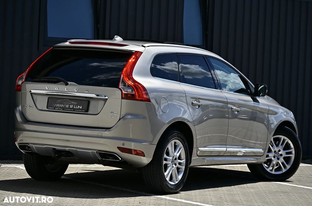 Volvo XC 60 D5 AWD Geartronic Summum - 7