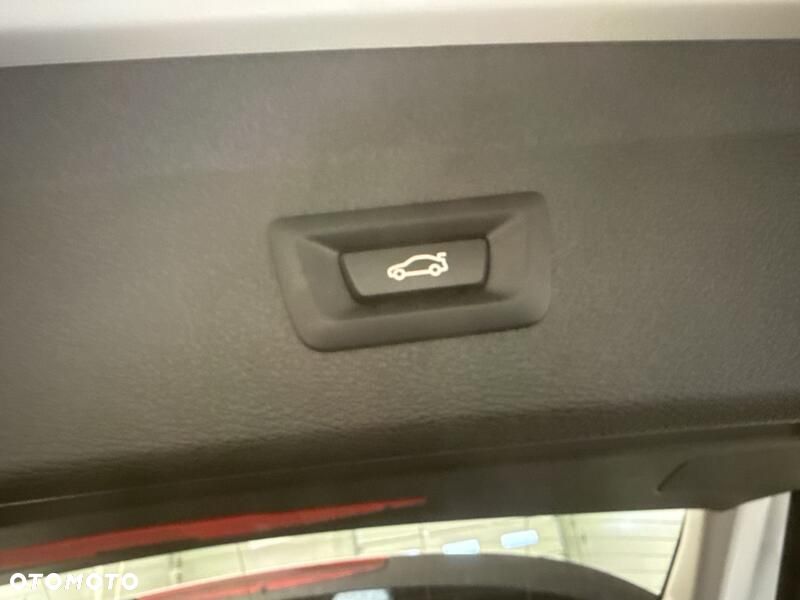 BMW X1 sDrive18i - 23