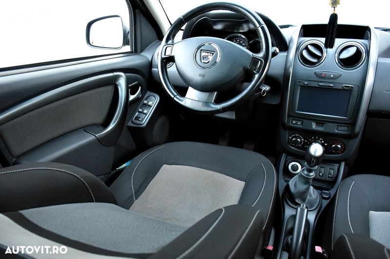 Dacia Duster dCi 110 FAP 4x4 Blackshadow - 12