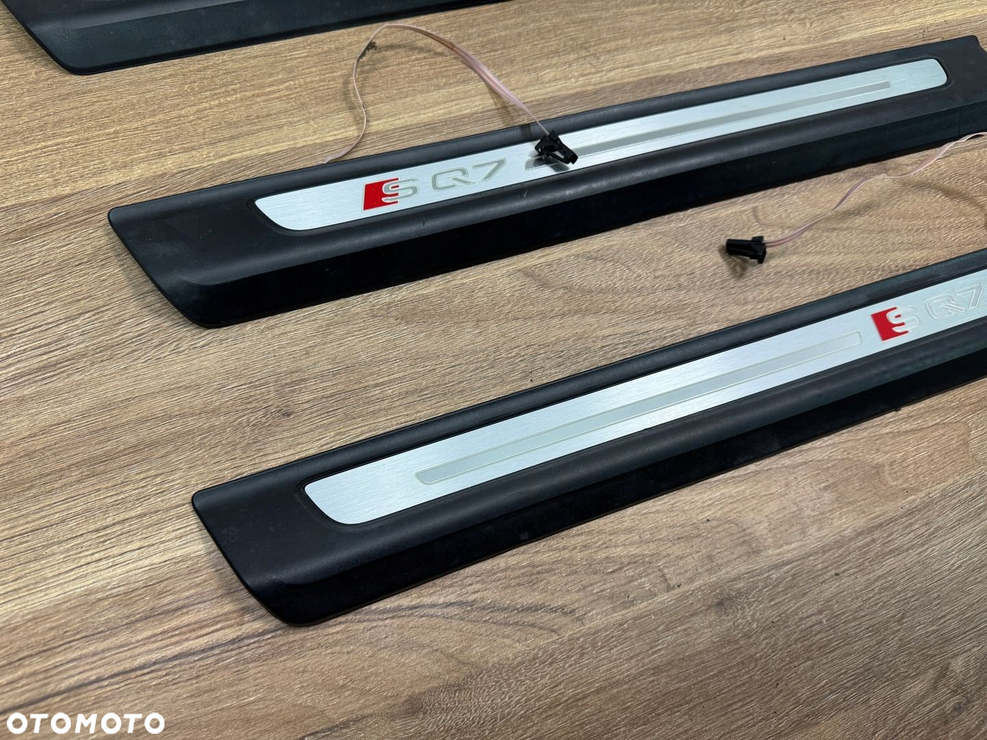 LISTWY PROGOWE LED AUDI SQ7 Q7 4M S-LINE PODŚWIETLANE 4M0947405B 4M0947406B - 3