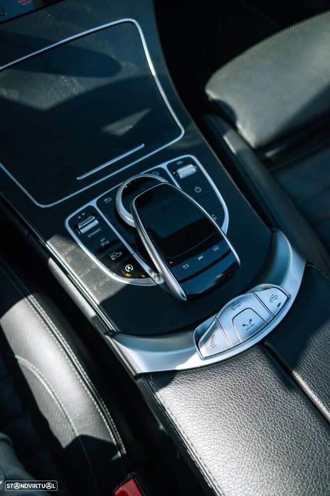 Mercedes-Benz C 400 4-Matic AMG Line - 21