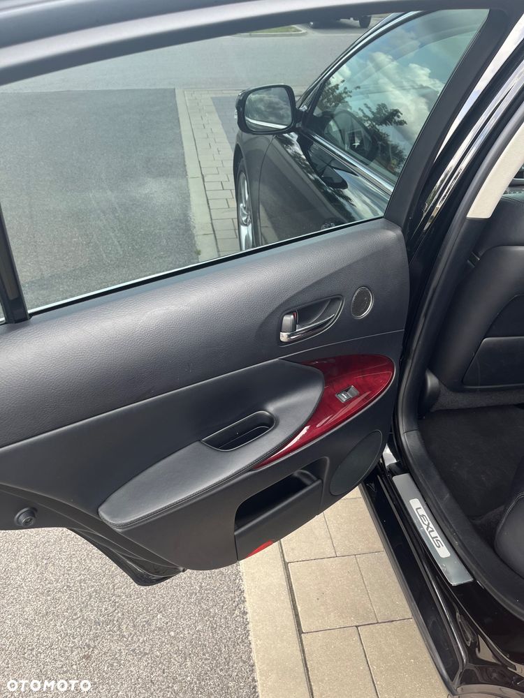 Lexus GS 300 Prestige + - 10