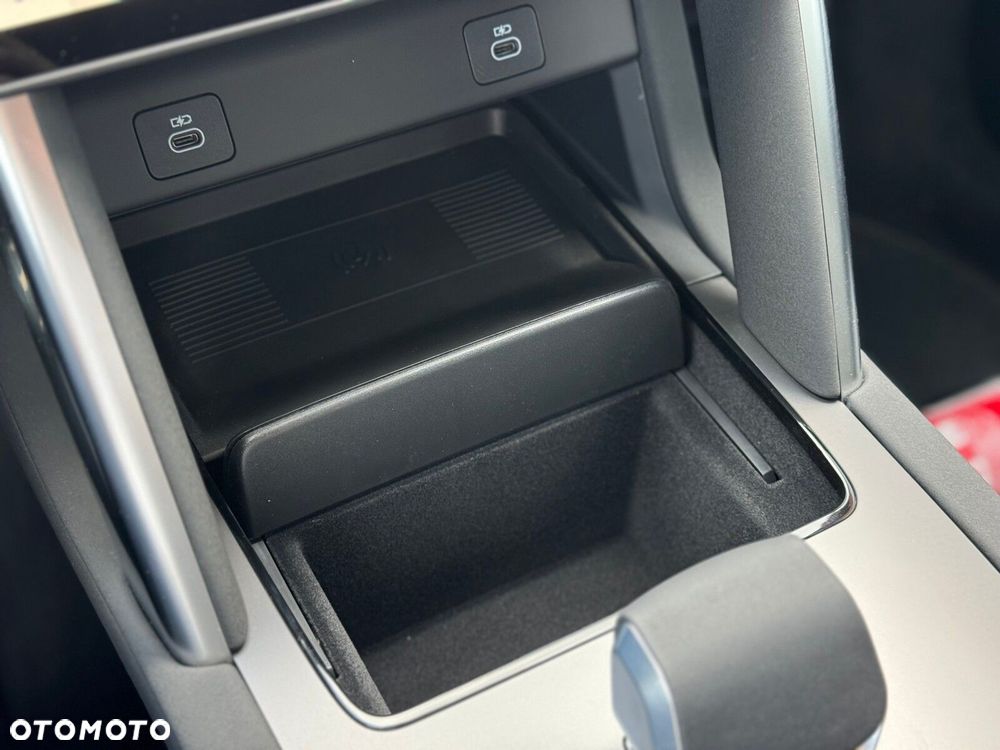Land Rover Discovery Sport - 23