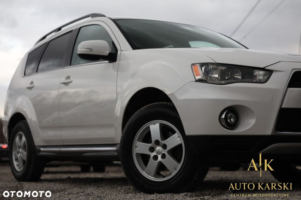 Mitsubishi Outlander - 16