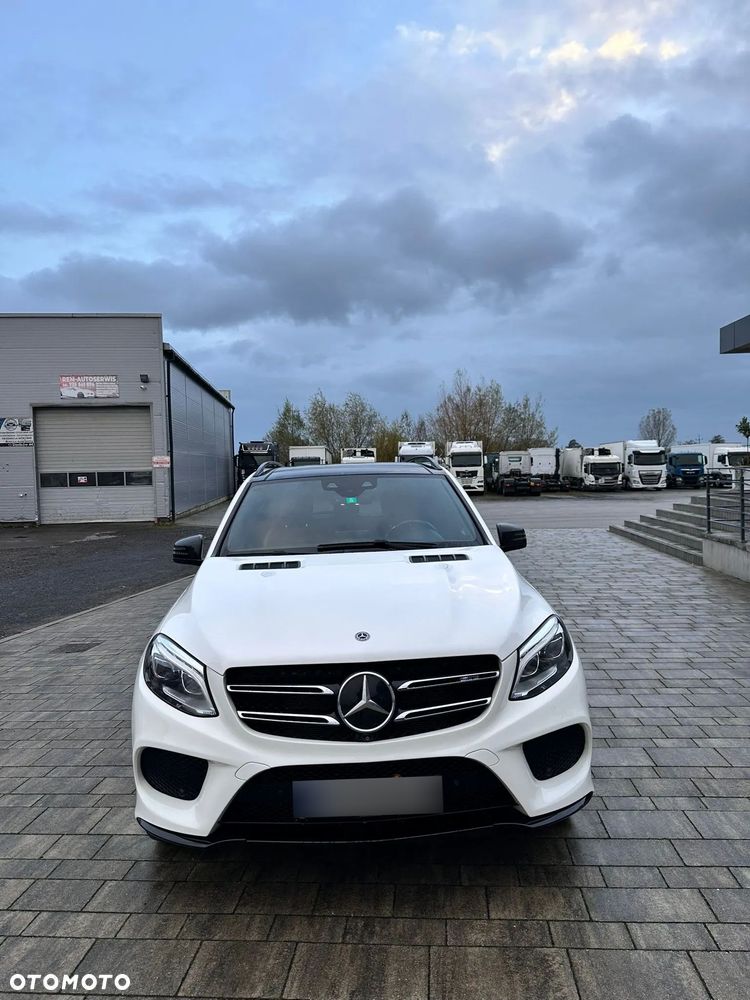 Mercedes-Benz GLE - 2