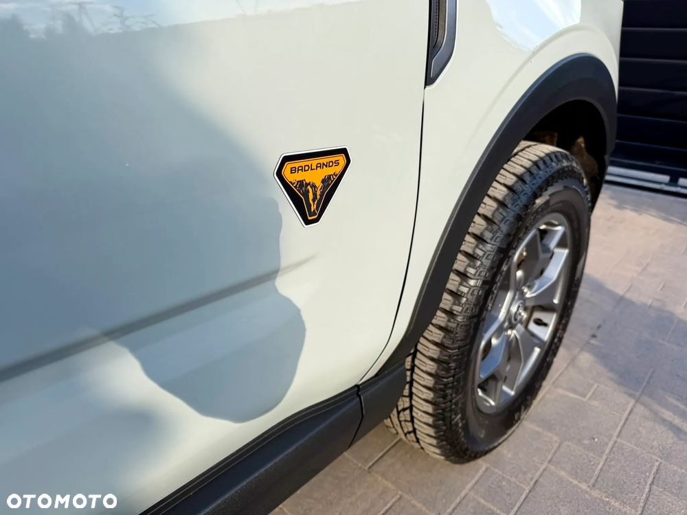 Ford Bronco - 3