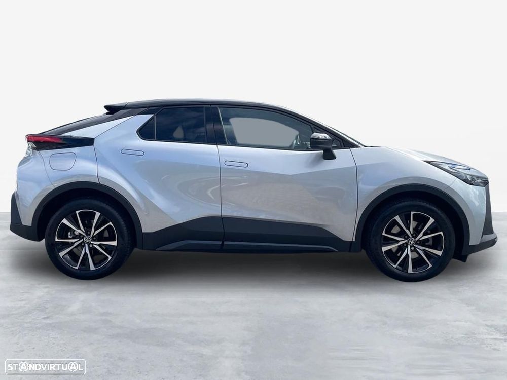 Toyota C-HR 2.0 HDF Plug-in Square Collection - 18
