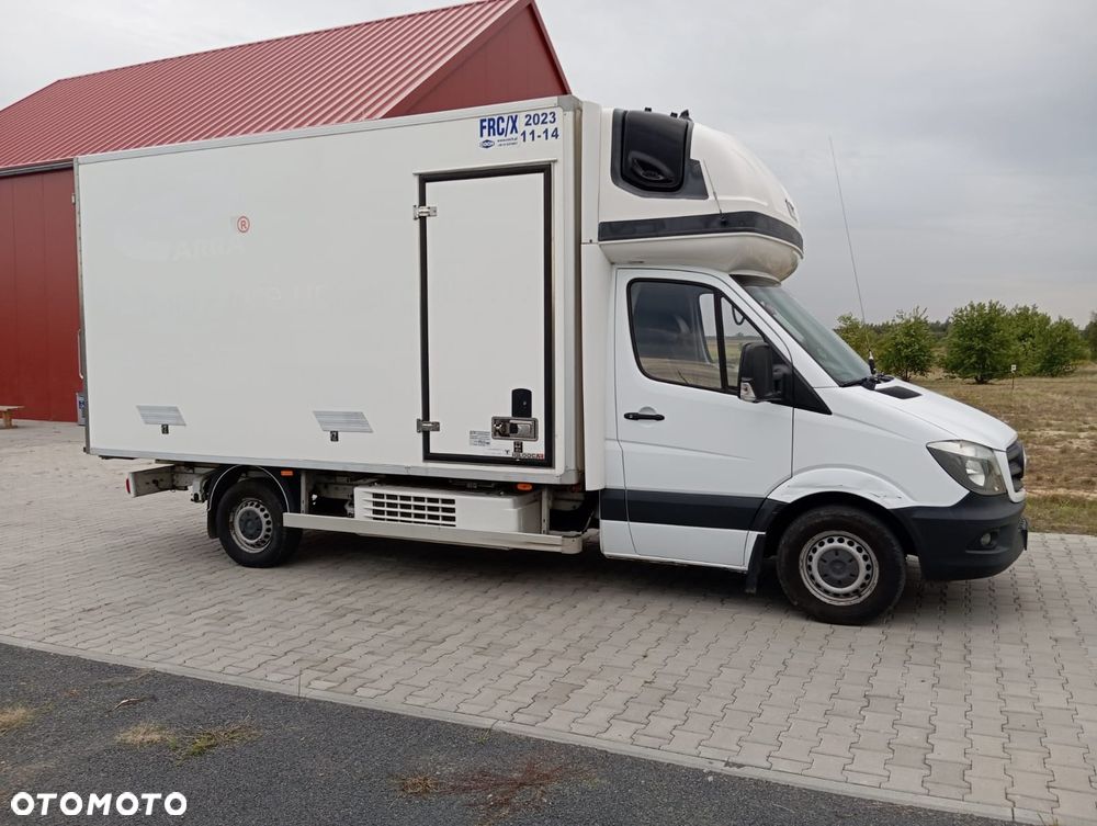 Mercedes-Benz Sprinter - 1