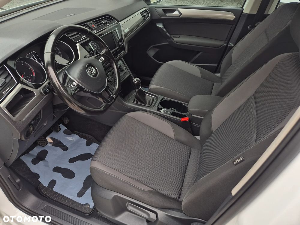 Volkswagen Touran 1.6 TDI SCR (BlueMotion Technology) Trendline - 8
