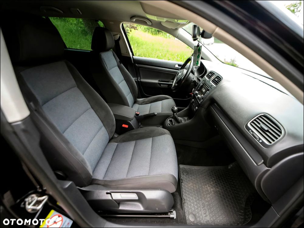 Volkswagen Golf - 35