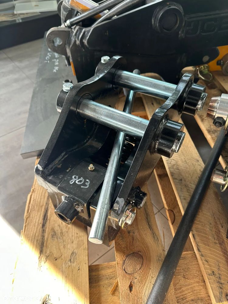 Szybkozłącze JCB 802 8025 803 8035 Kompletne - 3