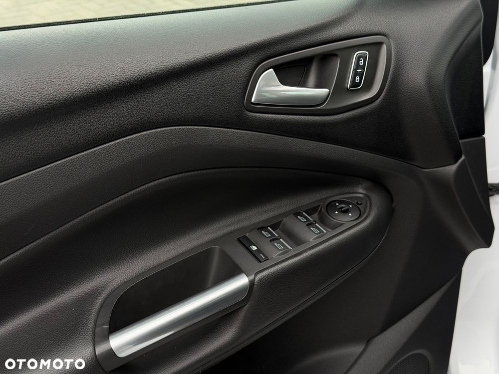 Ford Kuga 2.0 TDCi 4x4 ST-Line - 23