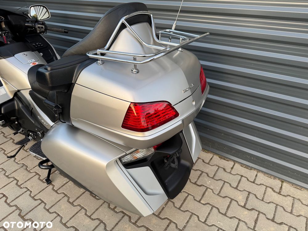 Honda GL - 12