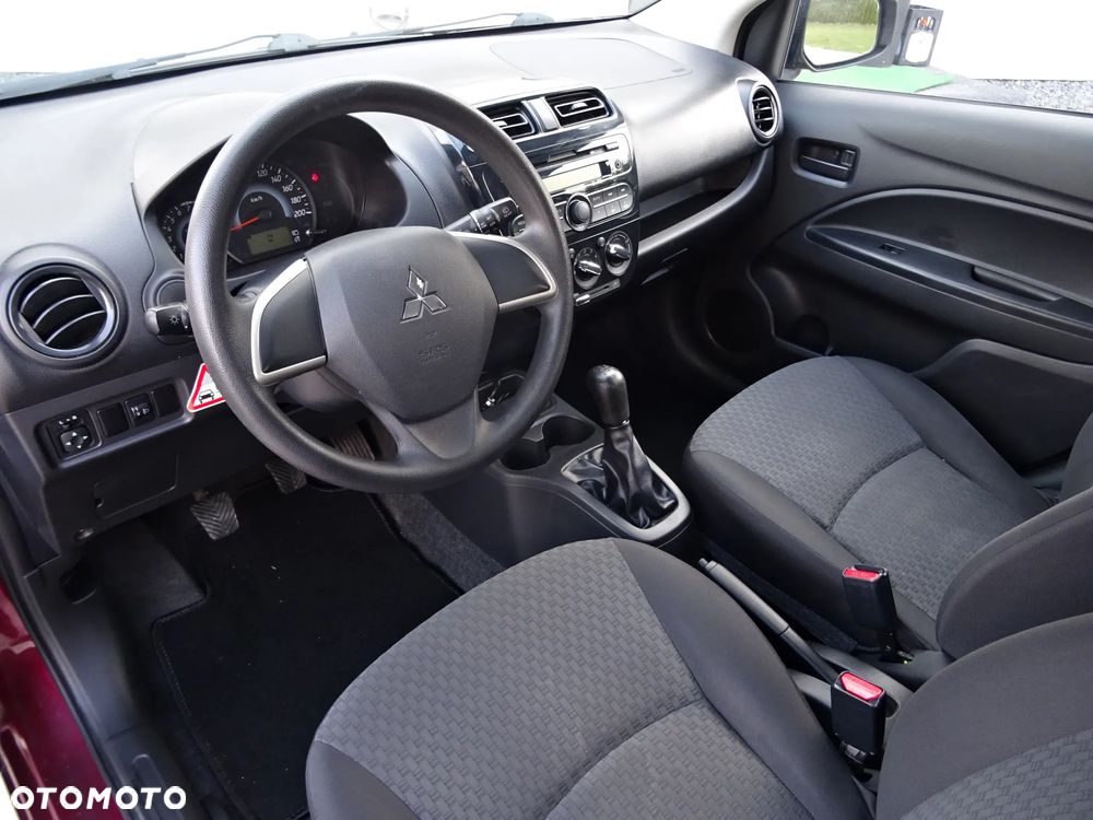 Mitsubishi Space Star - 16