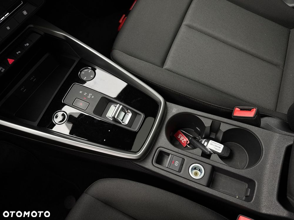 Audi A3 Sportback 35 TFSI mHEV S Line S tronic - 28