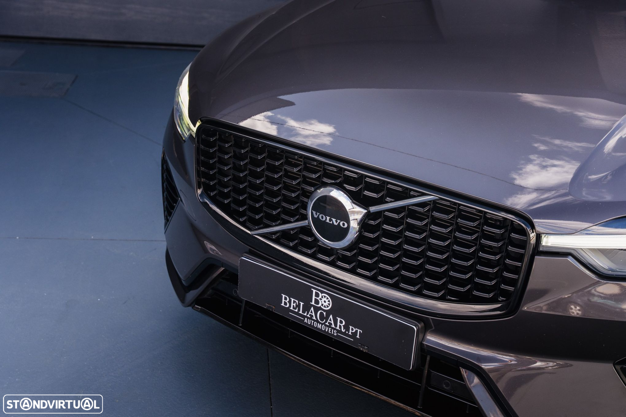 Volvo XC 60 2.0 T6 PHEV R-Design AWD - 9