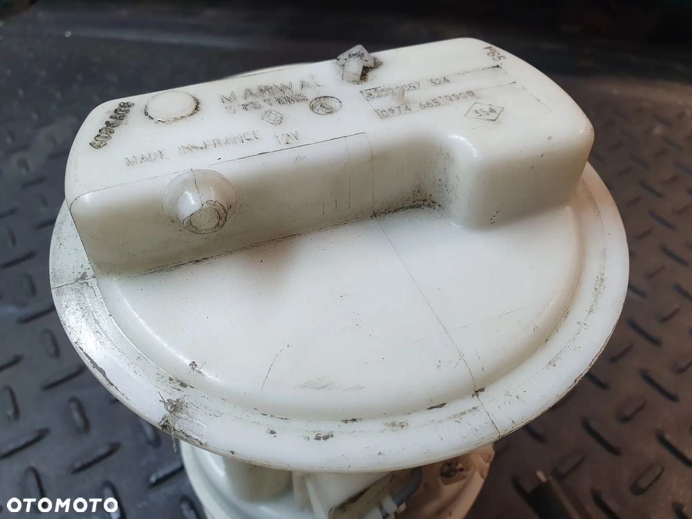 POMPA POMPKA PALIWA 8200057324 RENAULT CLIO II 1.2 1.4 1.6 16V - 2