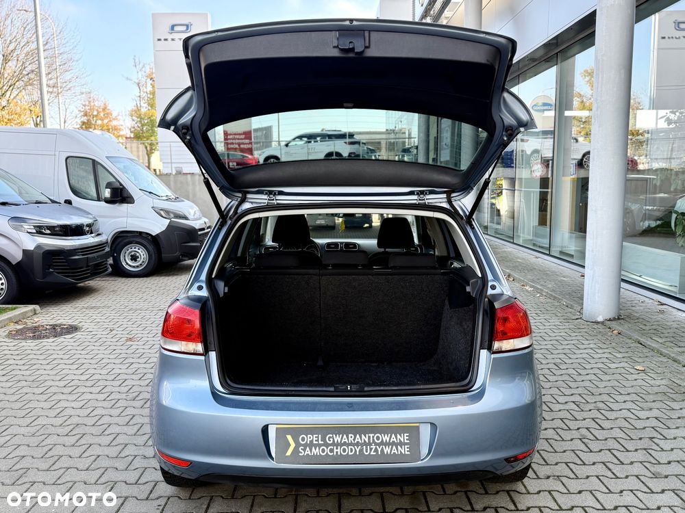 Volkswagen Golf - 11
