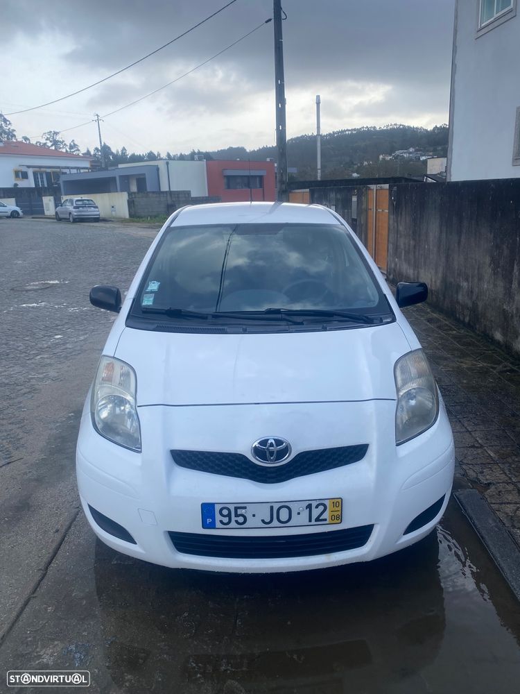 Toyota Yaris 1.4 D-4D Comfort+AC - 1