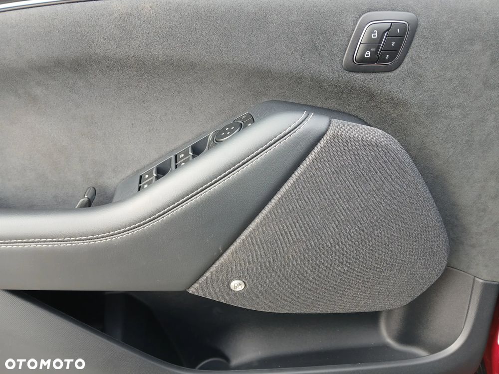 Ford Mustang Mach-E AWD GT - 26