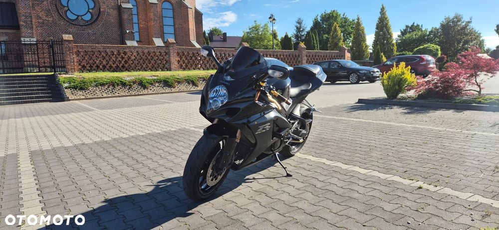 Suzuki GSX-R - 8