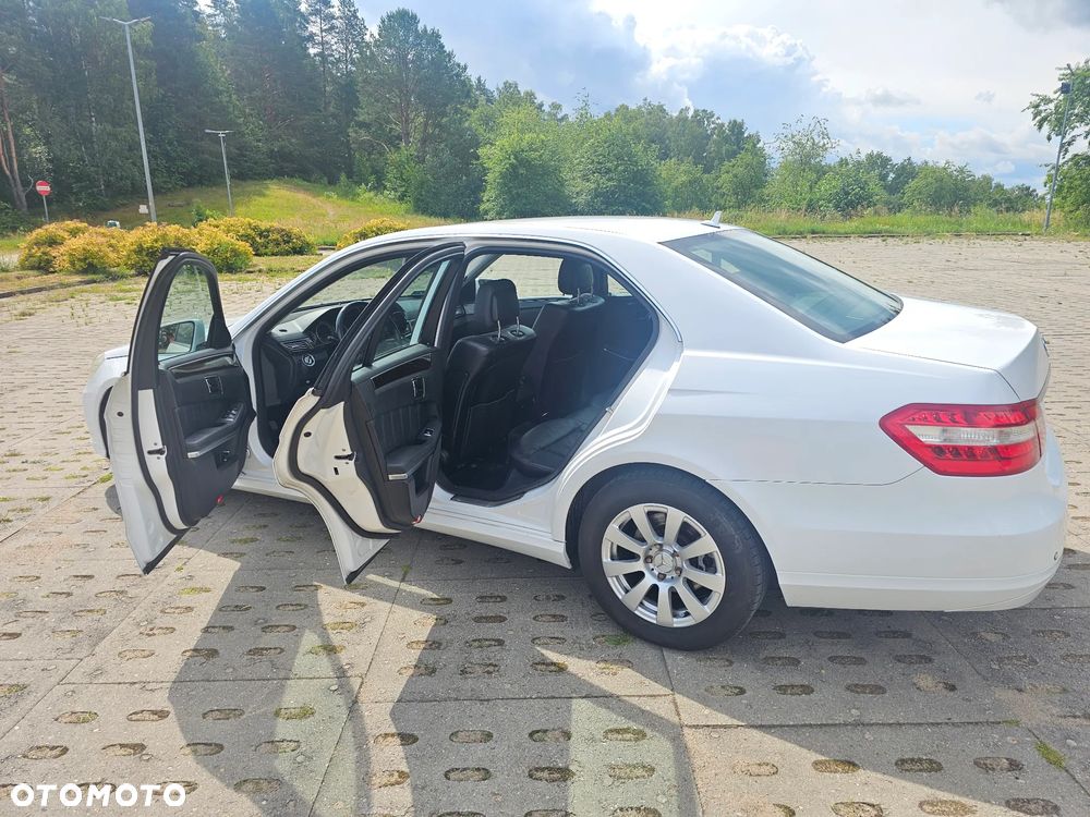 Mercedes-Benz Klasa E 200 BlueTEC 7G-TRONIC - 12