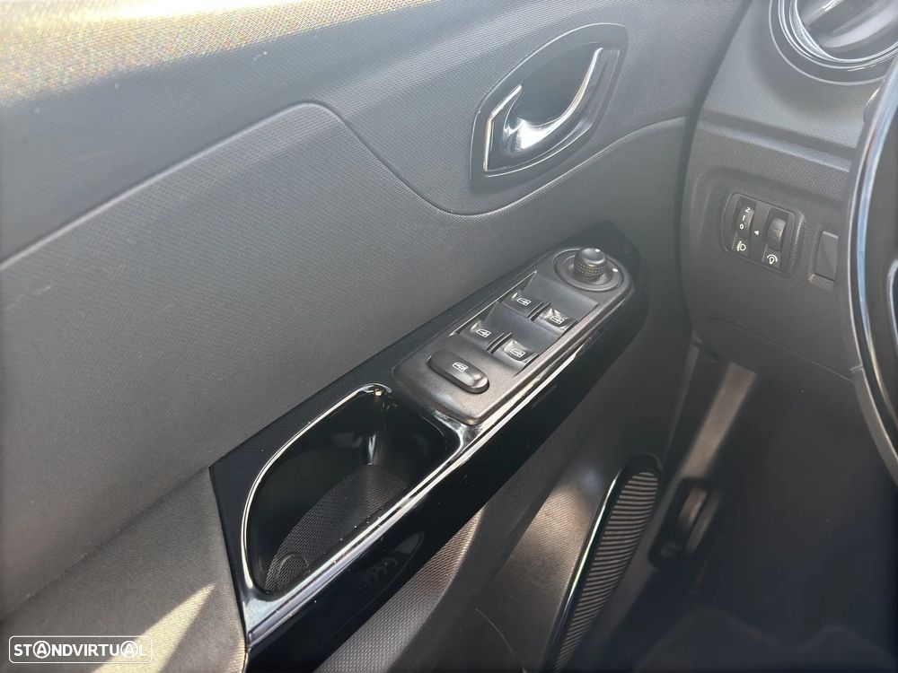Renault Captur 1.5 dCi Sport EDC - 9