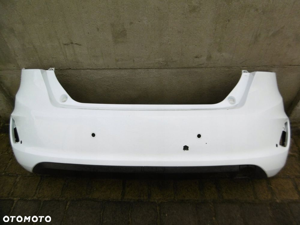 FORD FIESTA MK8 - zderzak tylny - 1