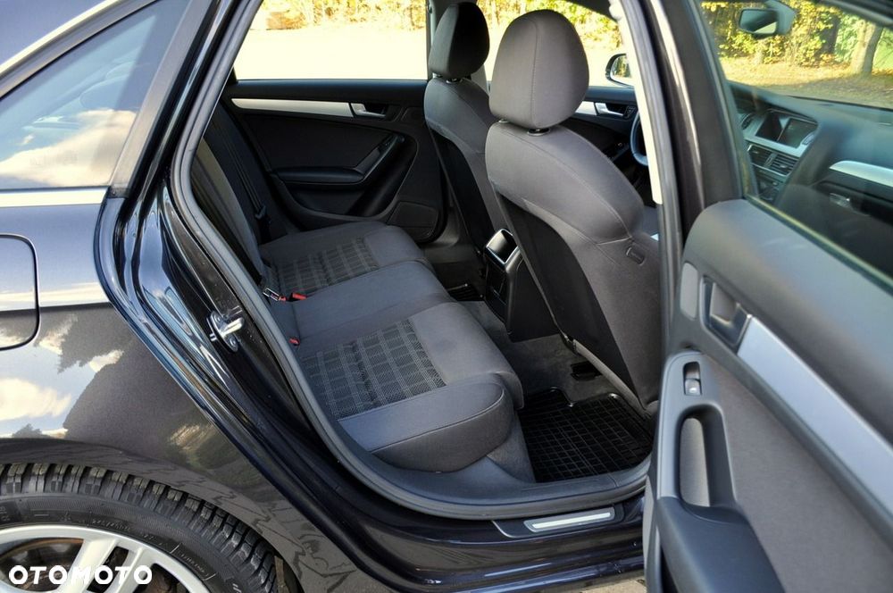 Audi A4 Limousine - 19