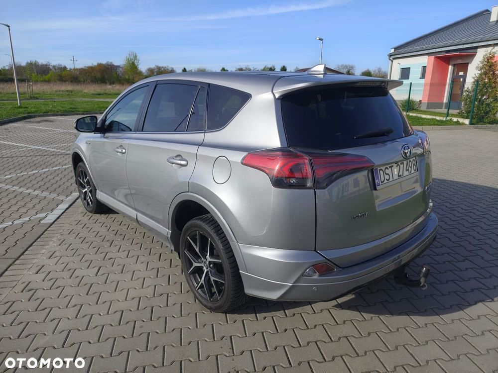 Toyota RAV4 - 4