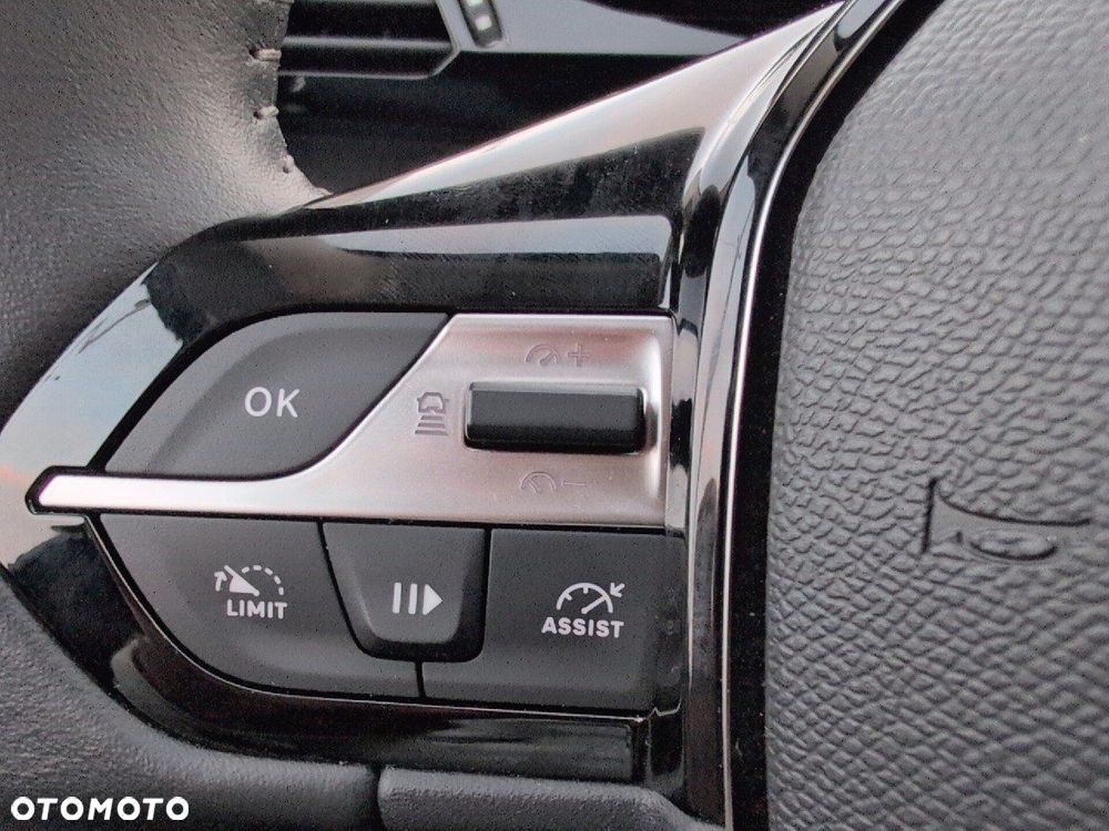 Peugeot 308 1.5 BlueHDi Allure Pack S&S EAT8 - 27