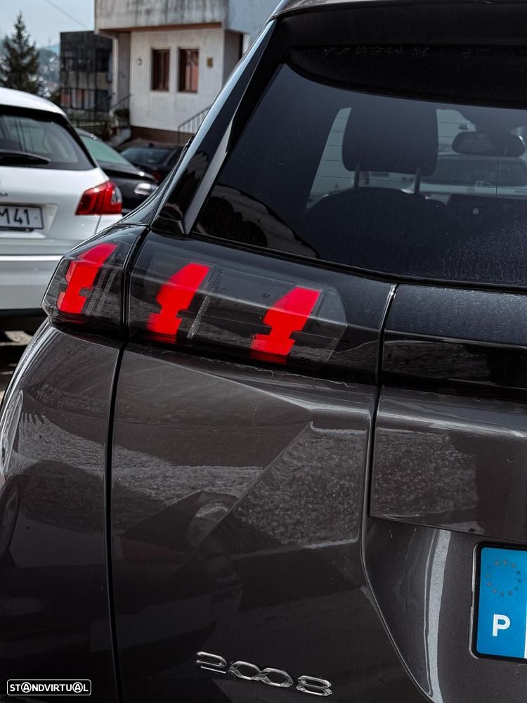 Peugeot 2008 1.5 BlueHDi Allure EAT8 - 15
