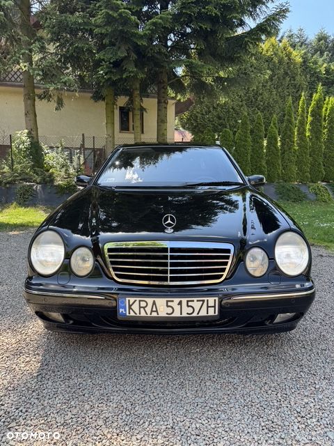 Mercedes-Benz Klasa E - 12