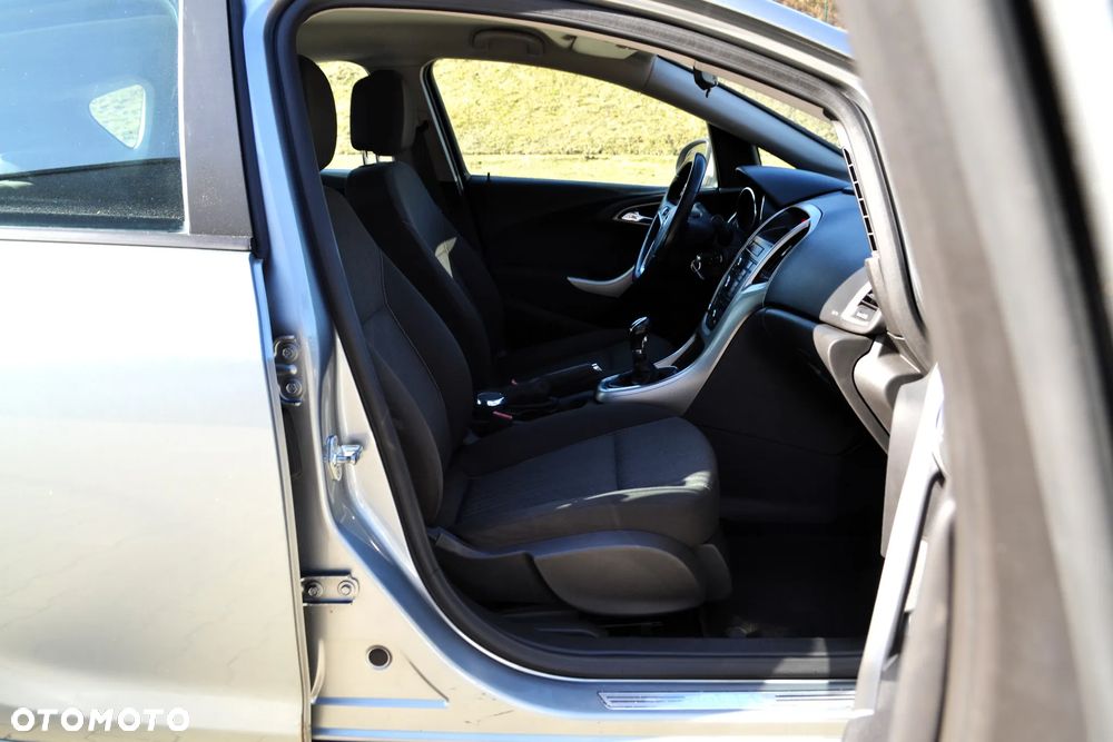 Opel Astra 1.4 Enjoy - 11