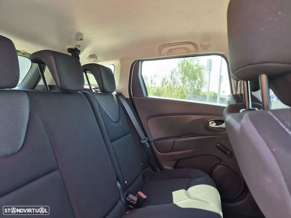 Renault Clio Break 1.2 16V Confort - 13