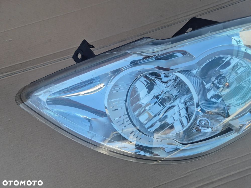 Renault Master III Lampa lewa.2010-2020.Opel Movano.Nissan NV400.Hella. - 2