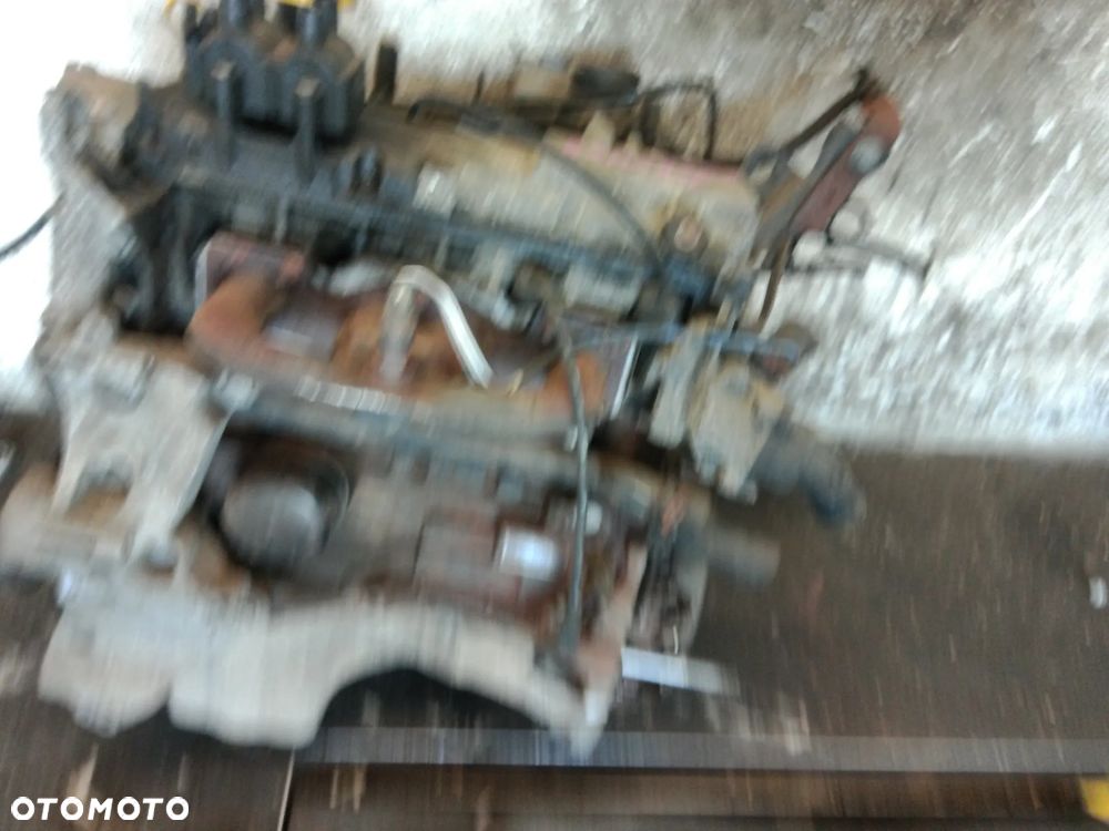 DACIA DOKKER LODGY SILNIK 1,6 8V  K7MA 812 ROWNIEZ INNE CZESCI MONTAZ - 3