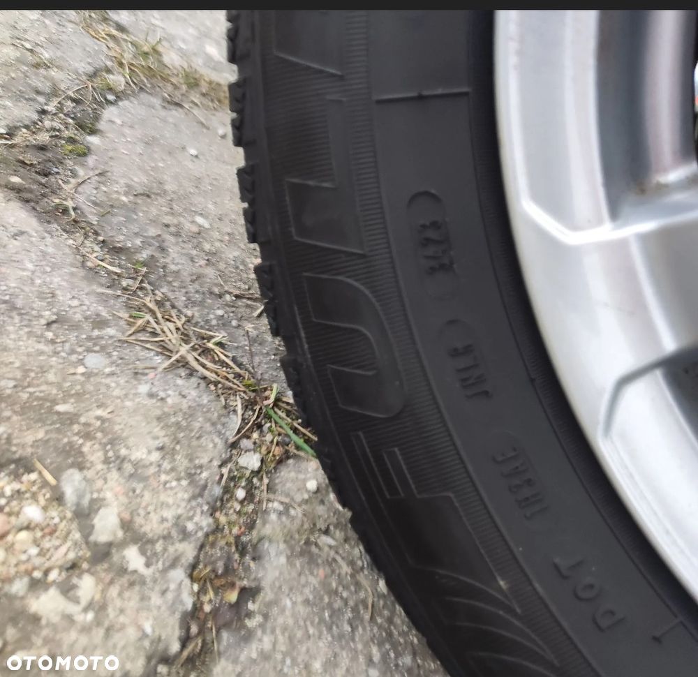 Hyundai ix20 1.4 Trend - 29